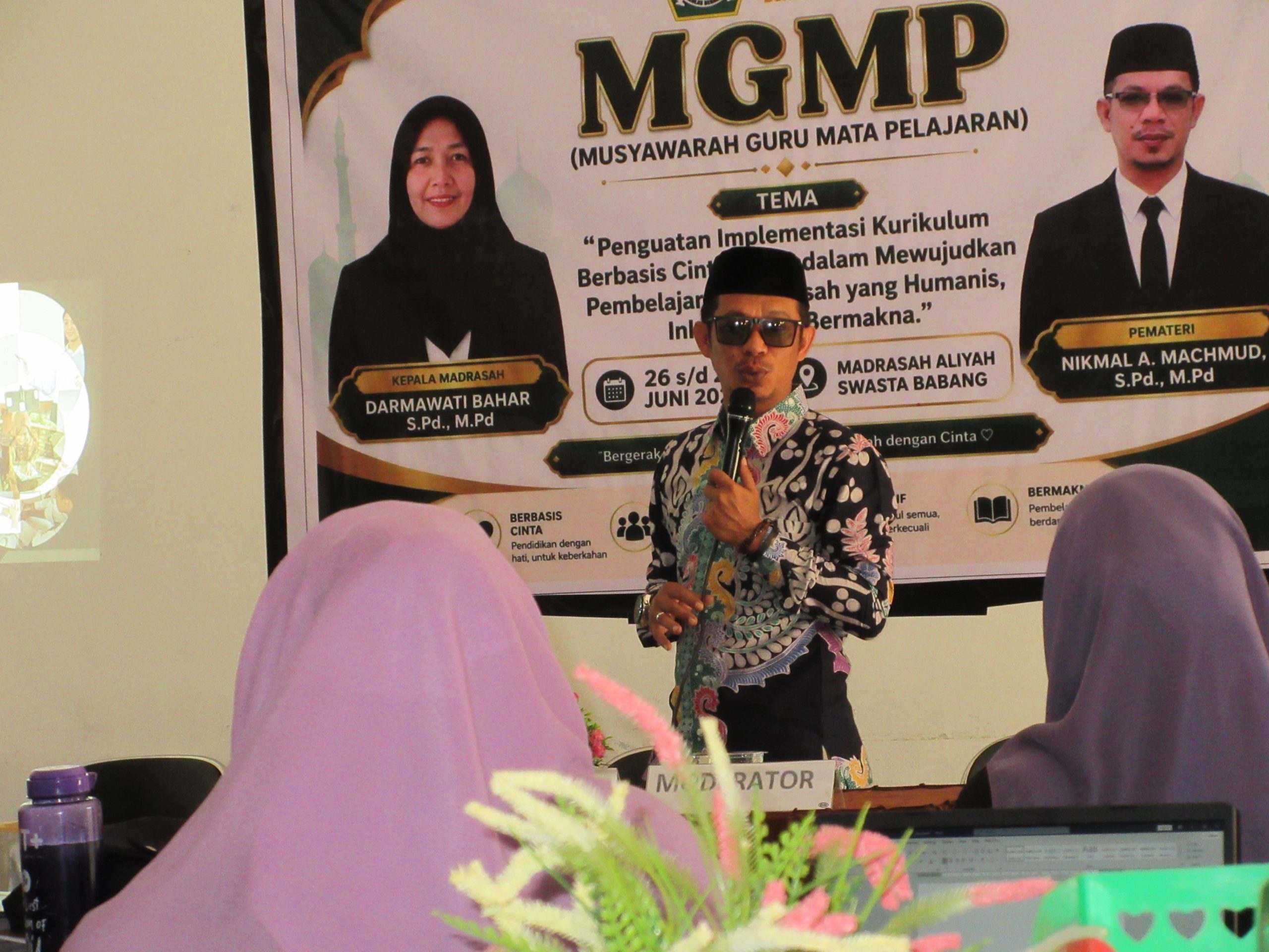 Pemateri MGMP Hebat, Nikmal A. Machmud, S.Pd., M.Pd. Bagikan Ilmu Penyusunan Modul Ajar Deep Learning Berbasis Kurikulum Cinta