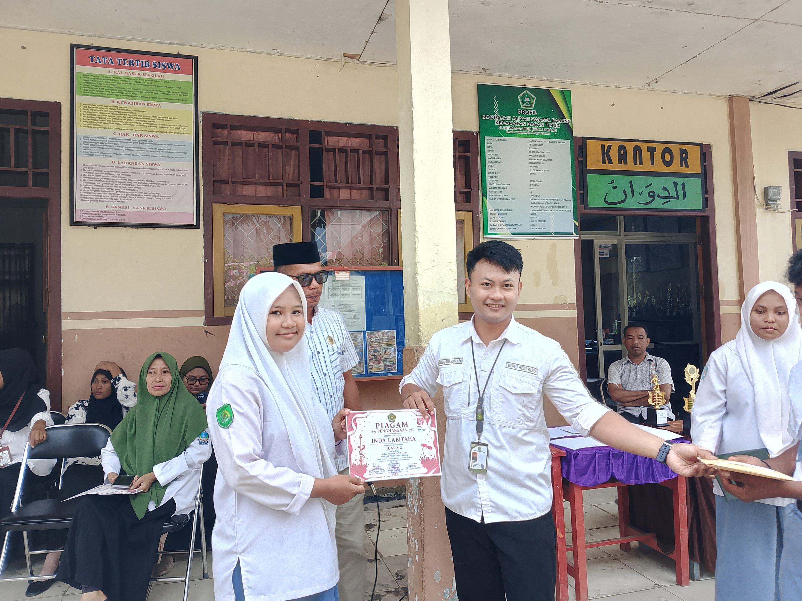 Inda Labitaha Sabet Juara 2 Lomba Puisi Semarak HUT RI ke-81 Madrasah Aliyah Swasta Babang